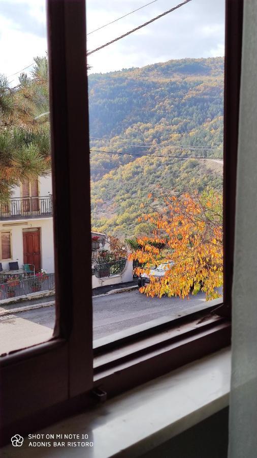 Adonis Hotell Castelvecchio Calvisio Eksteriør bilde